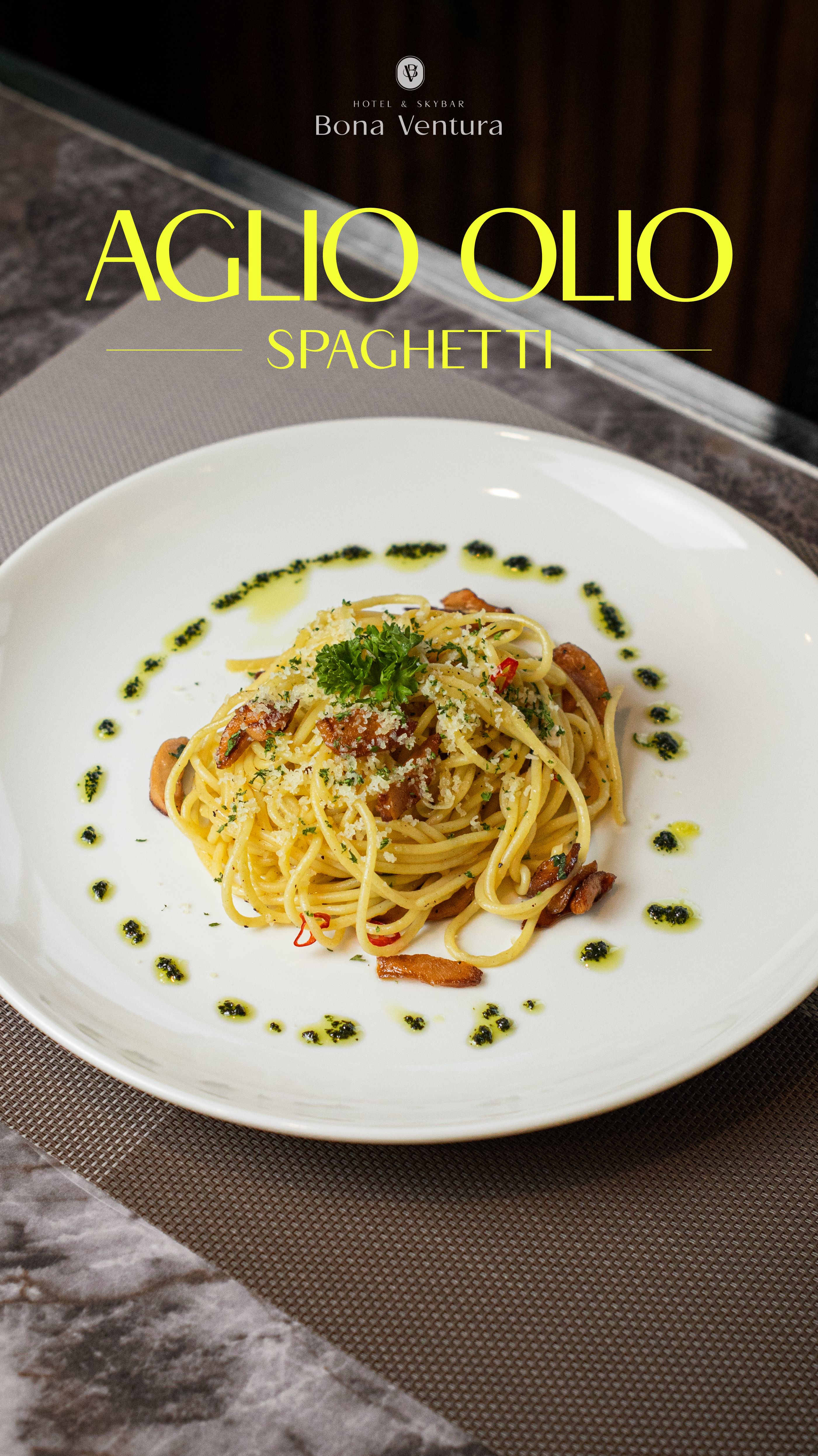 Menu Skybar terbaik di Bintan: pasta Aglio Olio